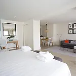 Almirante Hotel