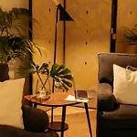Almirante Hotel