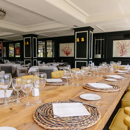 Almirante Hotel