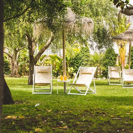 Hotel Almirante