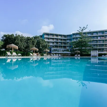Hotel Almirante 3*